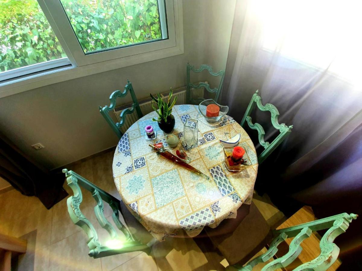 Ilias' Cosy And Relaxing Apartment アテネ エクステリア 写真