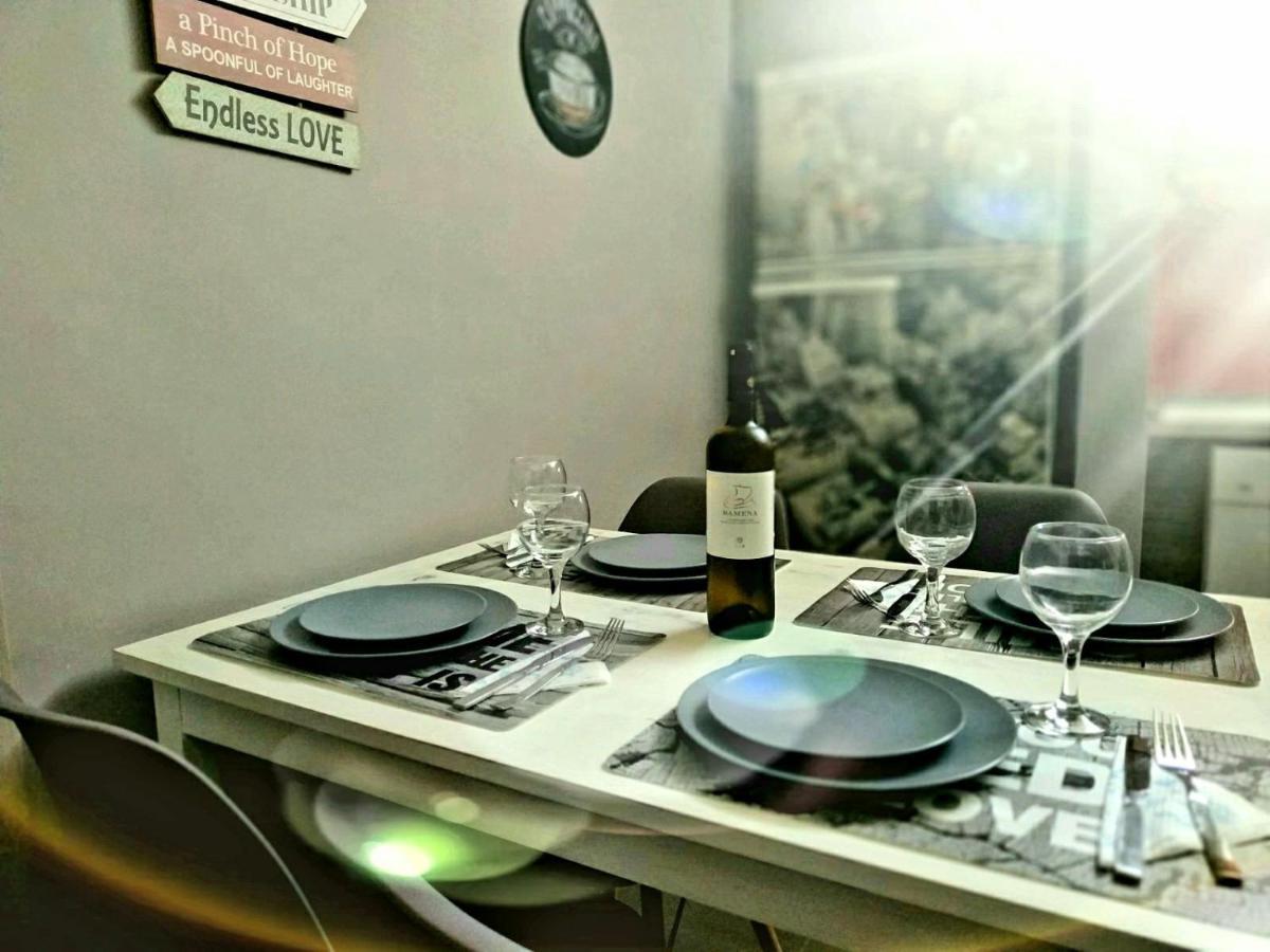 Ilias' Cosy And Relaxing Apartment アテネ エクステリア 写真