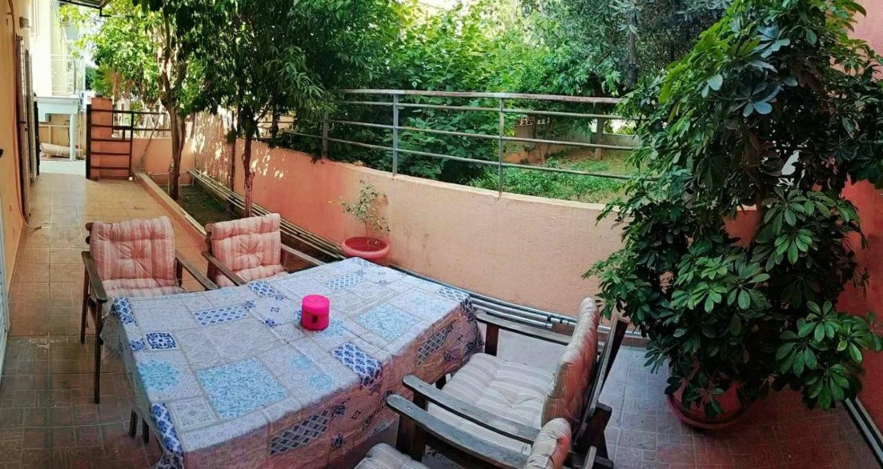 Ilias' Cosy And Relaxing Apartment アテネ エクステリア 写真